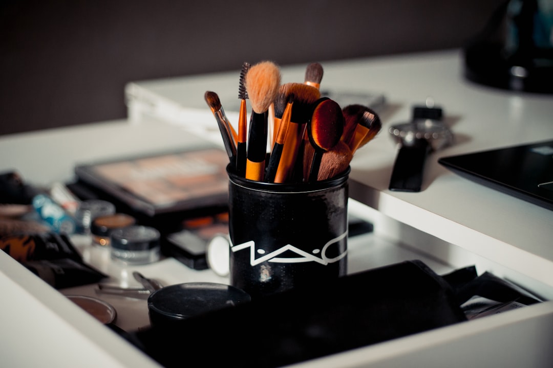 Editorial Makeup